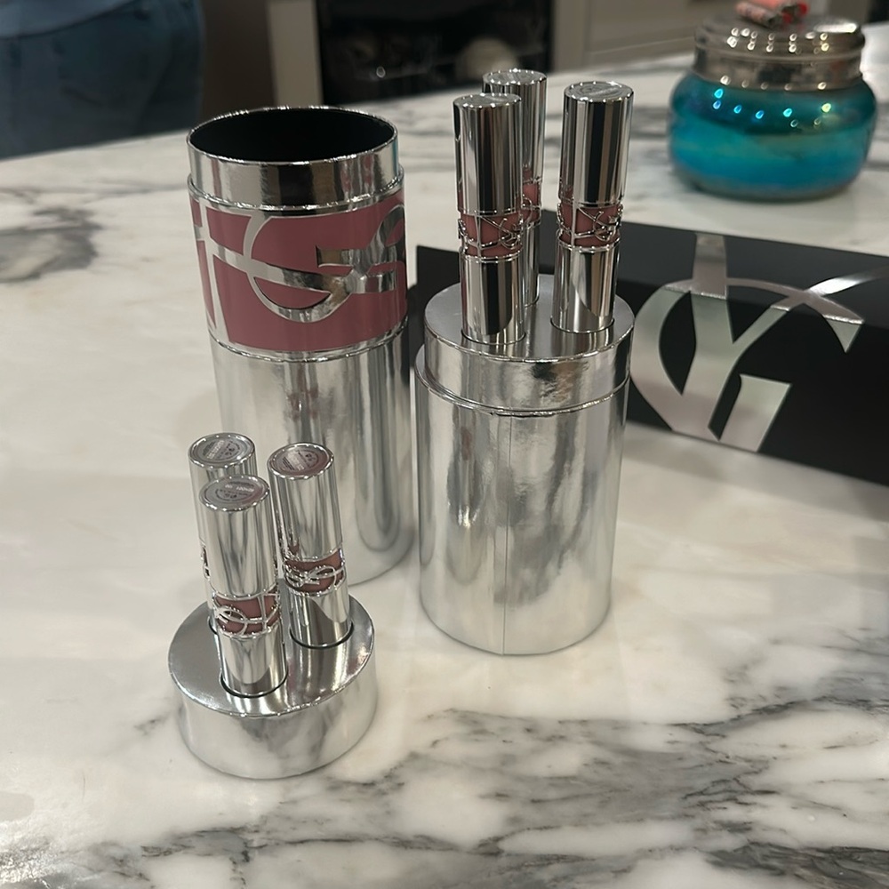 YSL NWT set of 6 loveshine lip oil lipsticks - shade 122, 150, 201, 202, 204, 44